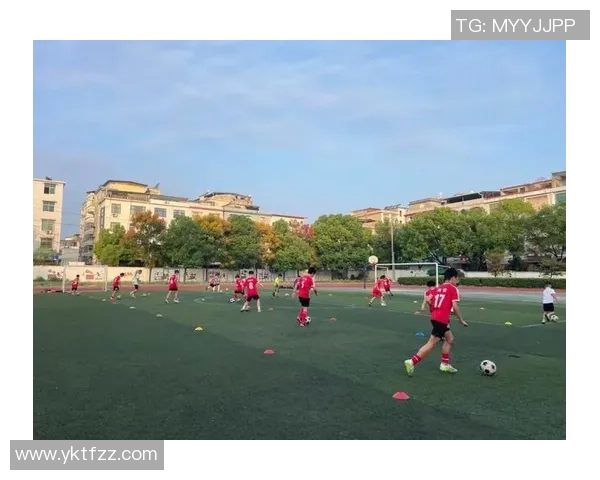 北京足球训练基地助力青少年成长与足球梦想的实现