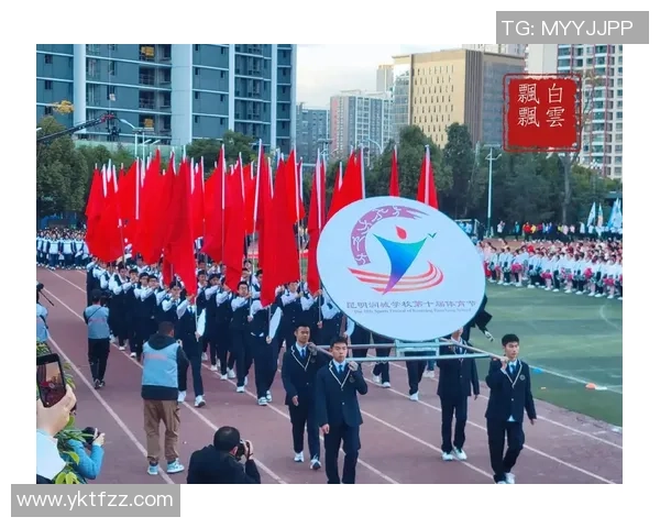 在篮球场上舞动青春的旋律与梦想的交响曲