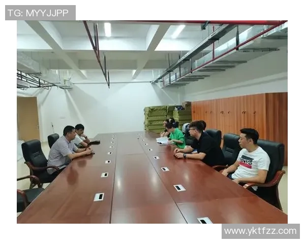 大学足球体育课的意义与价值探讨促进学生身心健康与团队合作能力提升